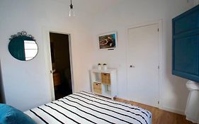 Lovely Flat Fira Mwc